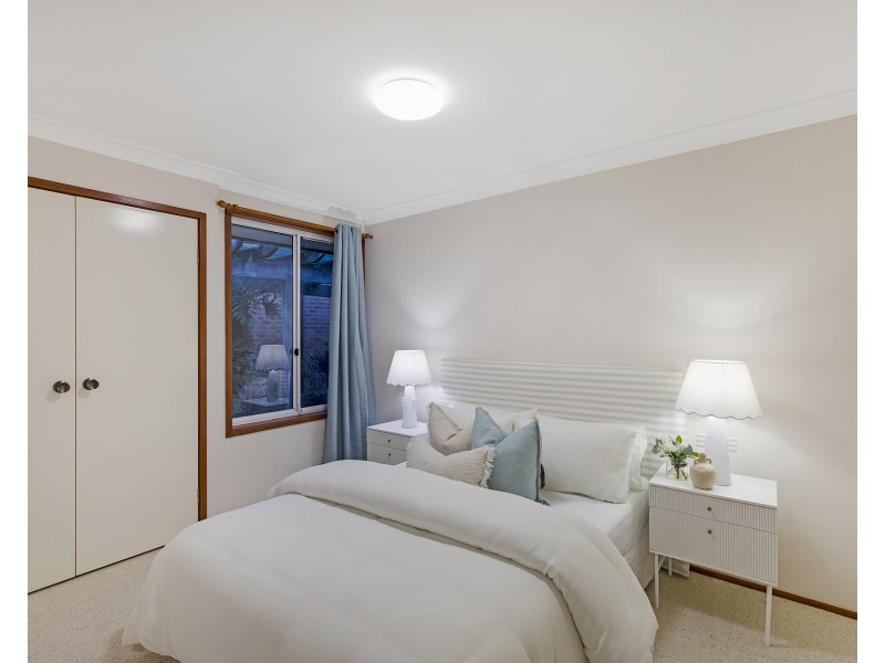 22 Howard Avenue, Green Point NSW 2251