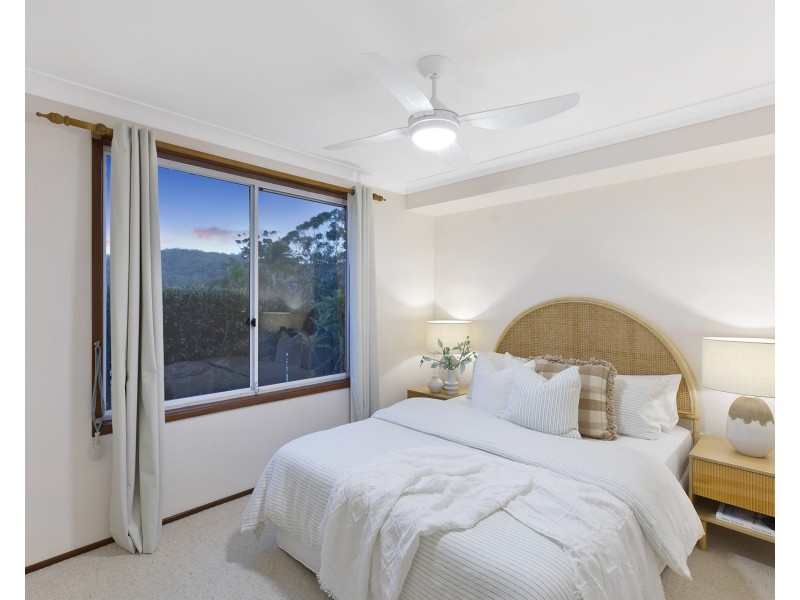22 Howard Avenue, Green Point NSW 2251
