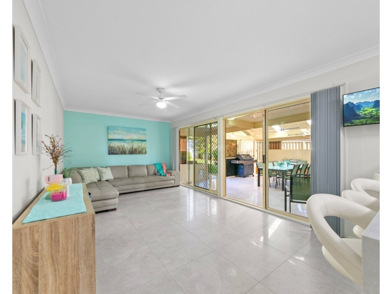 4 Stacey Close, Kariong NSW 2250