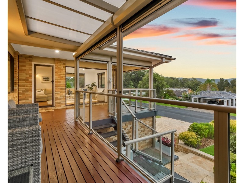 21 Matthews Parade, Point Clare NSW 2250