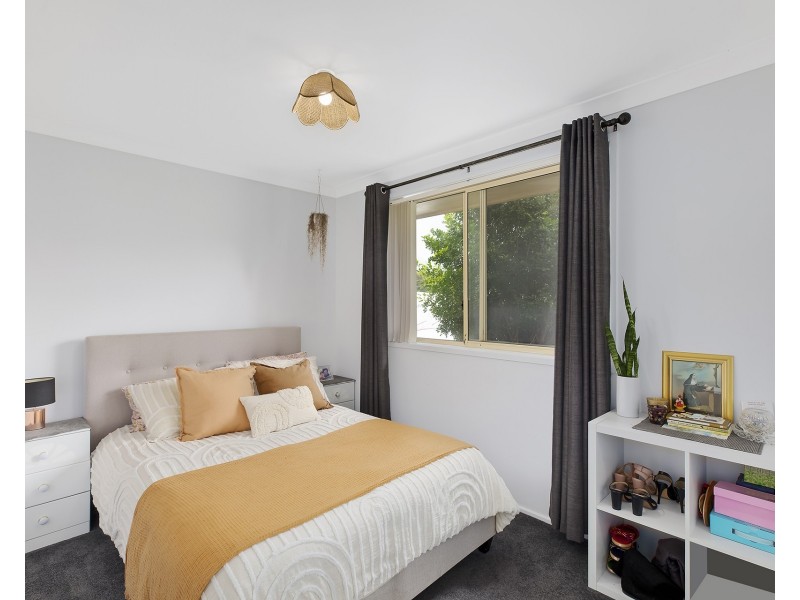 14 Churchill Crescent, Windermere Park NSW 2264