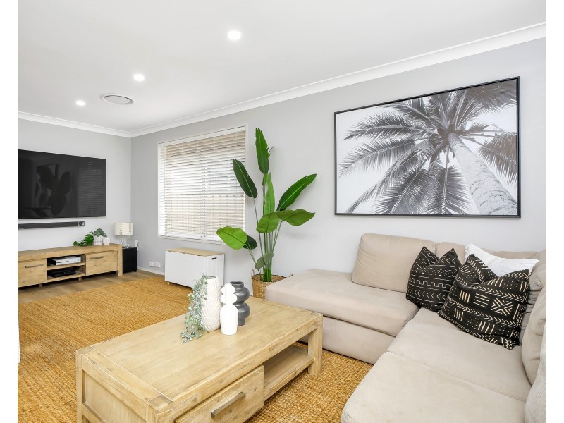 55 Orange Parade, Wyoming NSW 2250