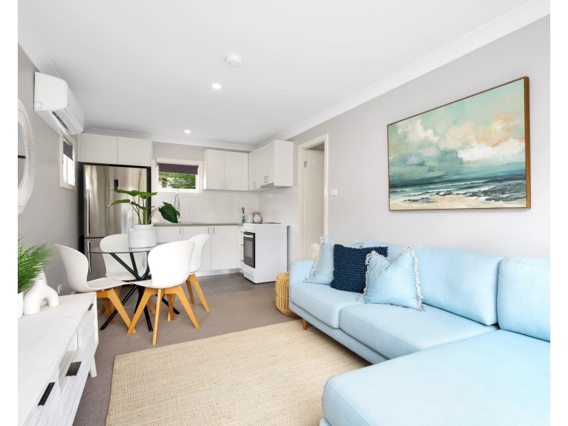 55 Orange Parade, Wyoming NSW 2250