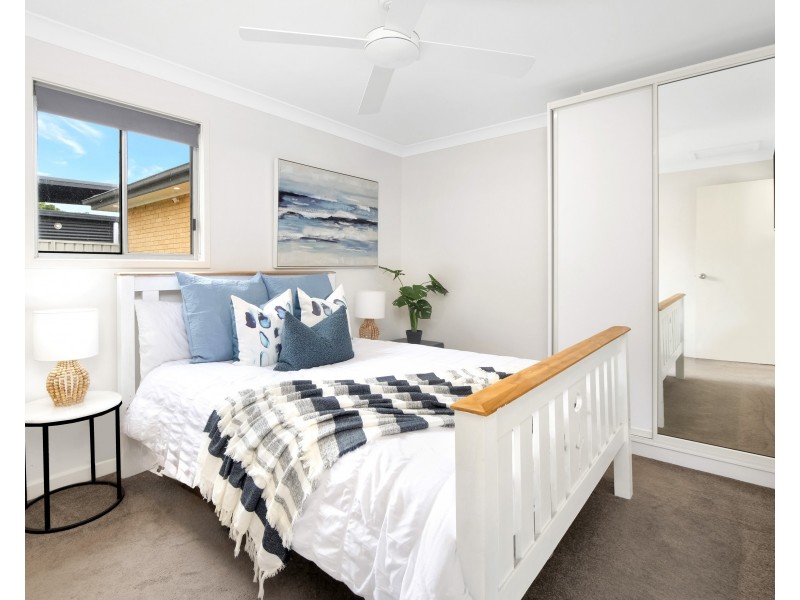 55 Orange Parade, Wyoming NSW 2250