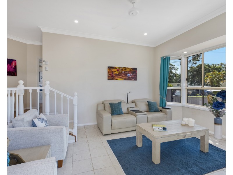 23 Ginganup Road, Summerland Point NSW 2259