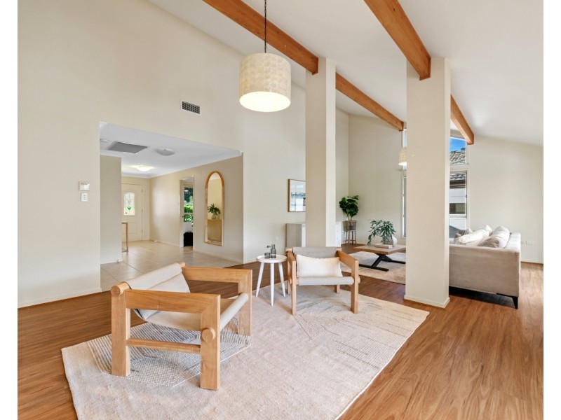 28 Jean Norman Close, Wyoming NSW 2250