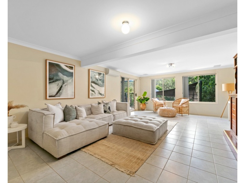 28 Jean Norman Close, Wyoming NSW 2250