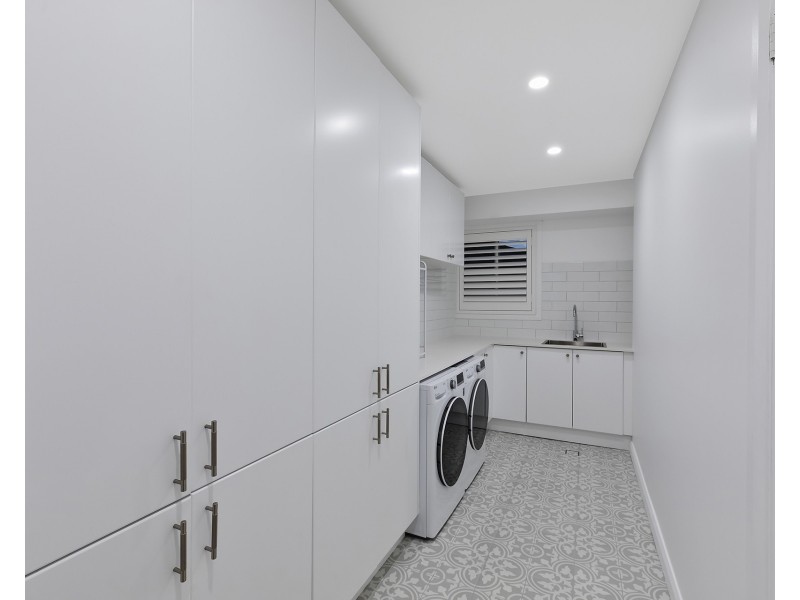 26 Hawkesbury Close, Bateau Bay NSW 2261