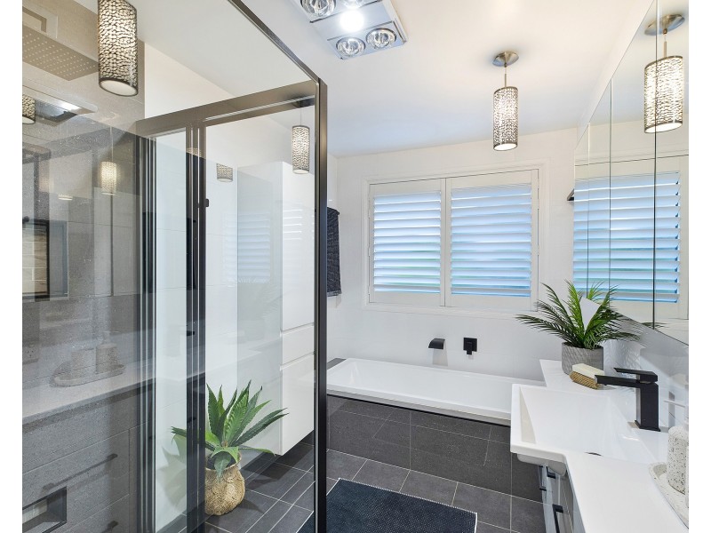 11 Eggeling Street, Erina NSW 2250