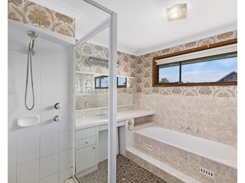 42 Bundara Avenue, Wamberal NSW 2260