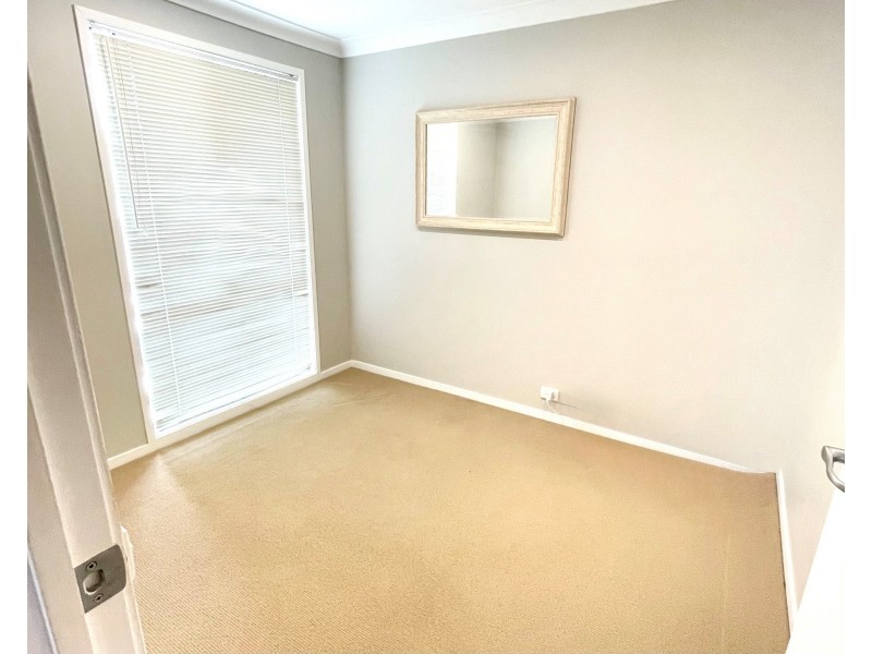 4 Greenvale Road, Green Point NSW 2251