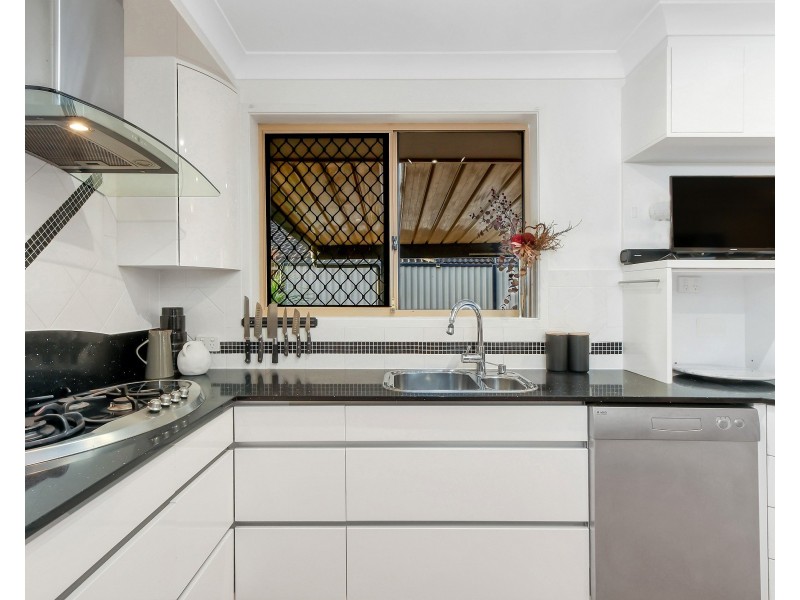 6B Coraki Close, Ourimbah NSW 2258