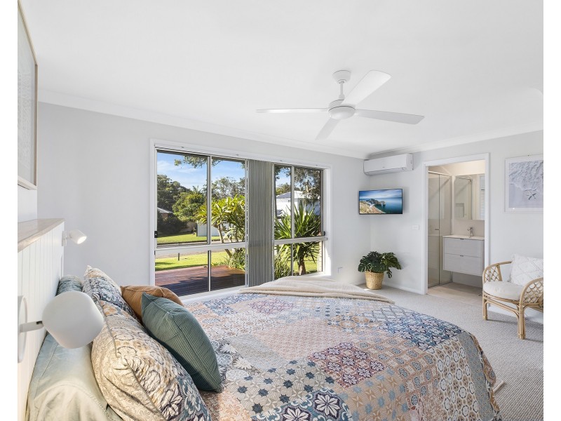 12 Loxton Avenue, Wamberal NSW 2260