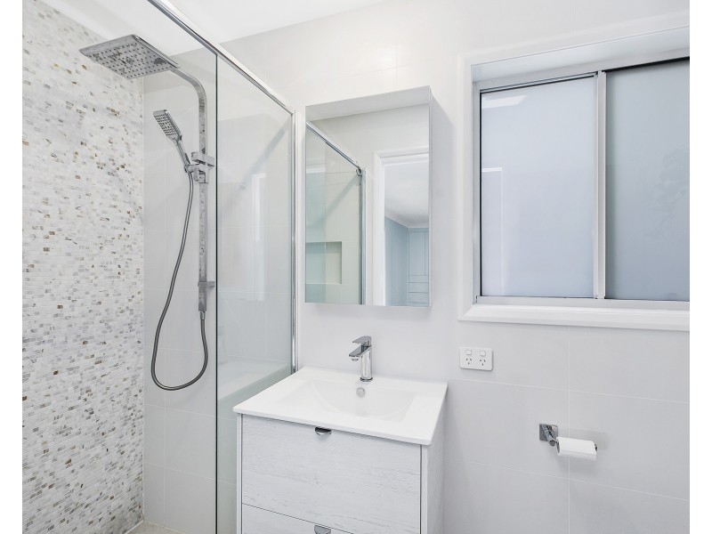 12 Loxton Avenue, Wamberal NSW 2260