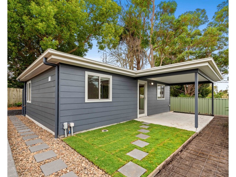 15A Panorama Parade, Berkeley Vale NSW 2261