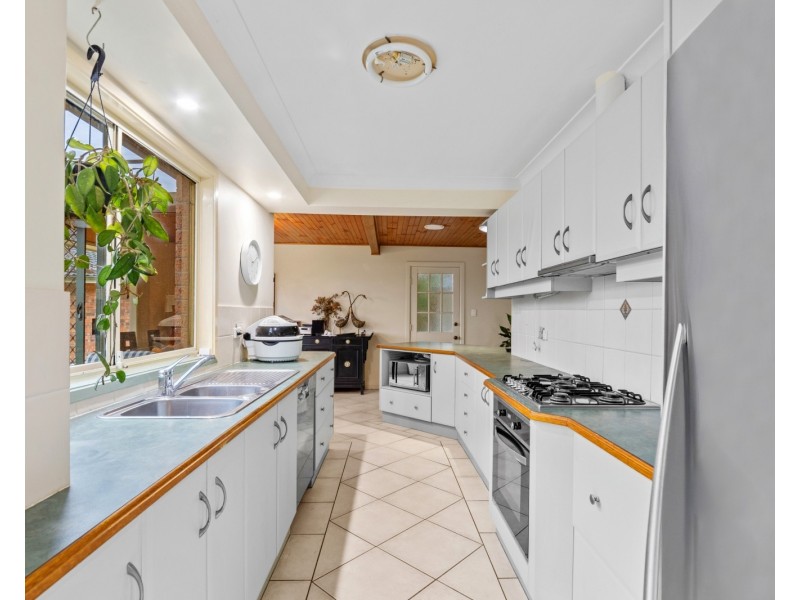 36 Pinetop Avenue, Narara NSW 2250