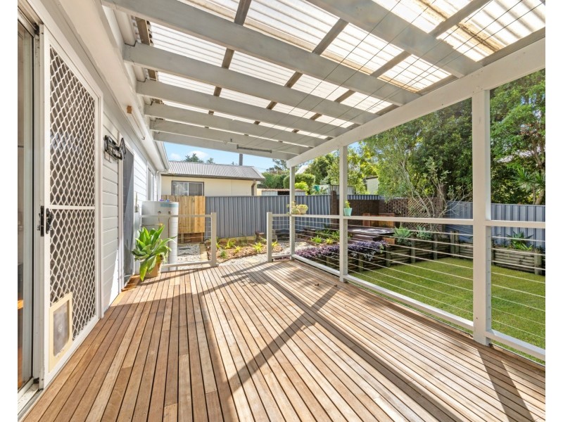 5 Cary Crescent, Springfield NSW 2250