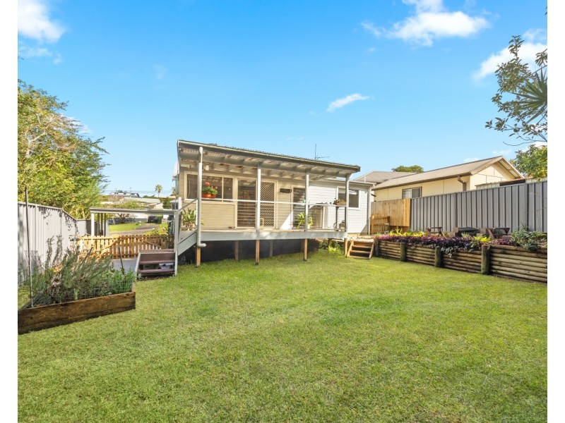 5 Cary Crescent, Springfield NSW 2250