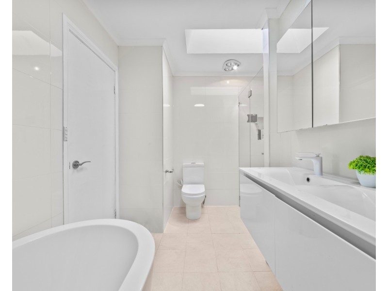 5 Cary Crescent, Springfield NSW 2250