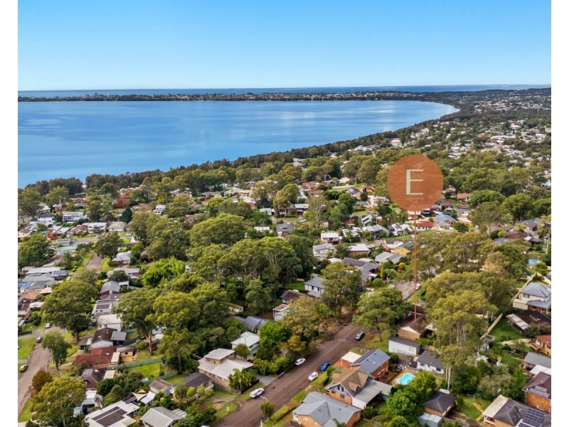 28 Jeannie Crescent, Berkeley Vale NSW 2261
