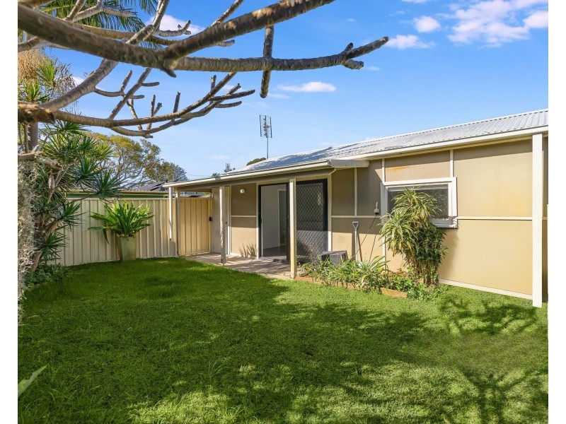 42a Watkin Avenue, Woy Woy NSW 2256