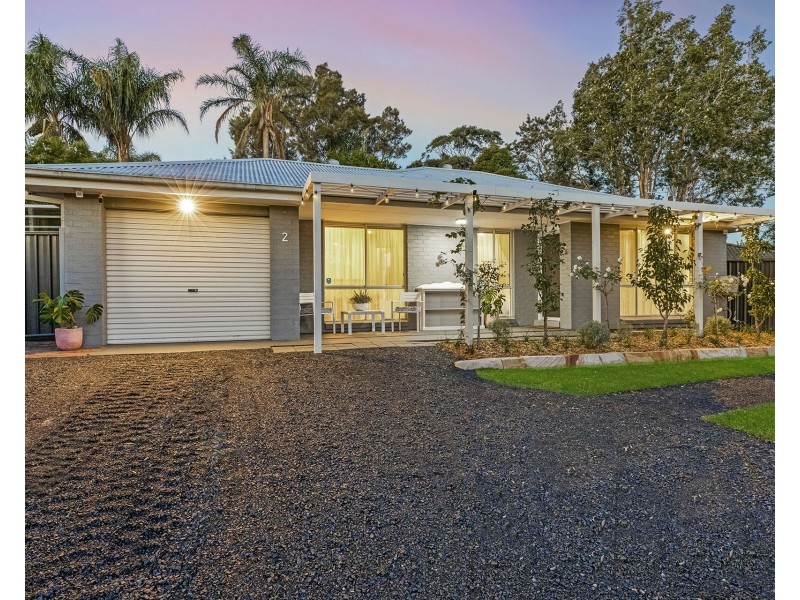2 Lancaster Parade, Bateau Bay NSW 2261