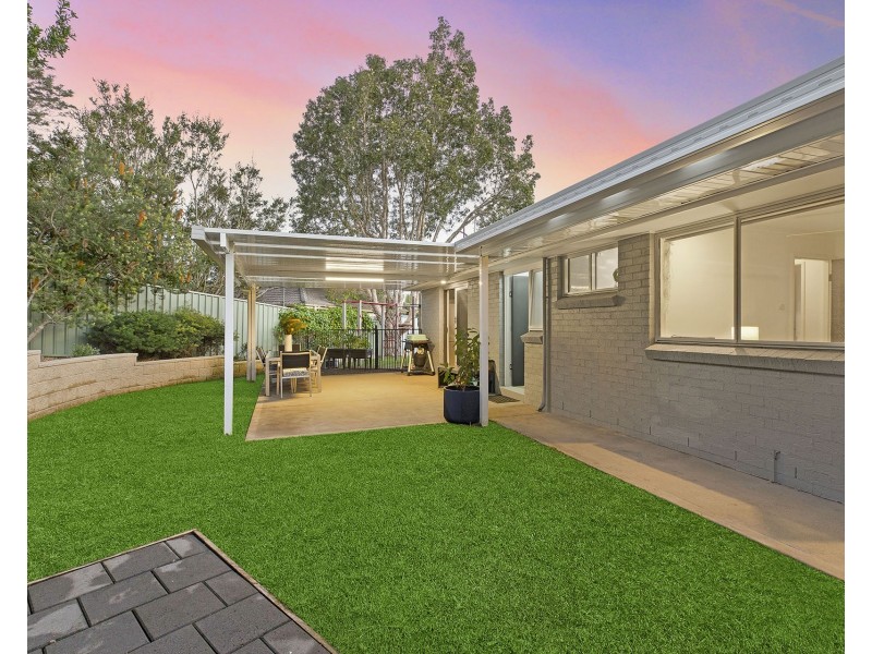 2 Lancaster Parade, Bateau Bay NSW 2261