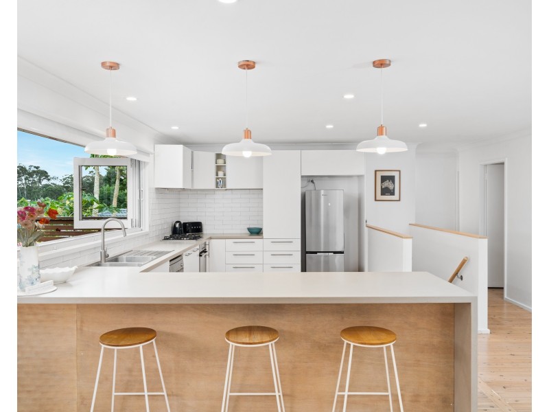 12 Barooga Road, Wamberal NSW 2260