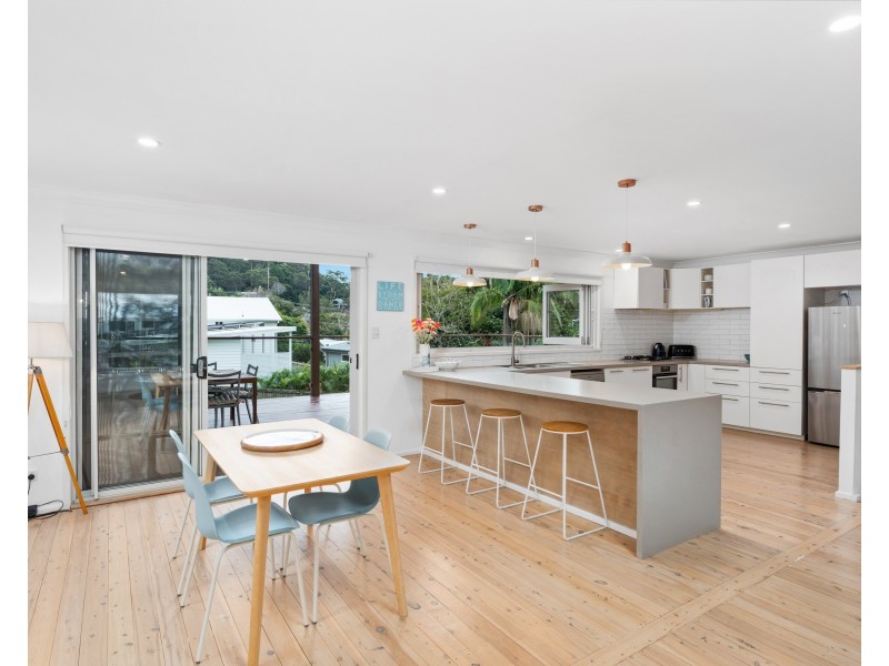 12 Barooga Road, Wamberal NSW 2260