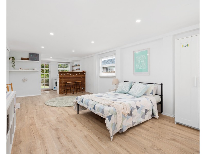 12 Barooga Road, Wamberal NSW 2260