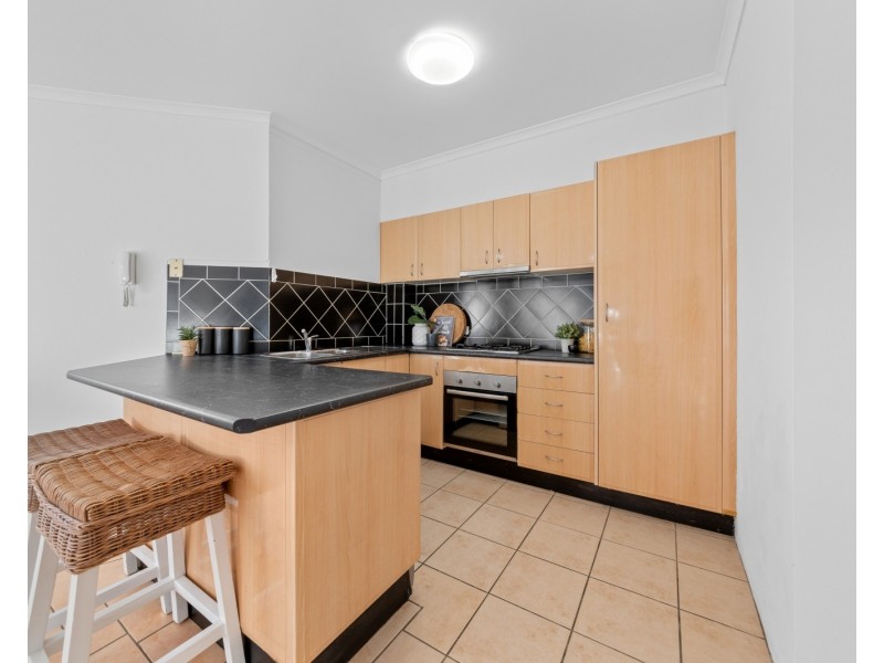 4/12-14 Hills Street, Gosford NSW 2250