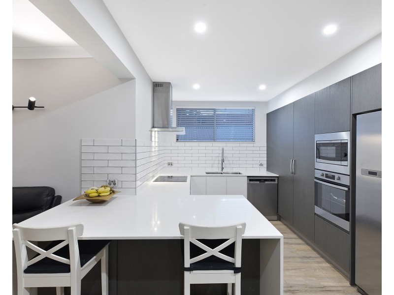 14 Cranbrook Crescent, Killarney Vale NSW 2261