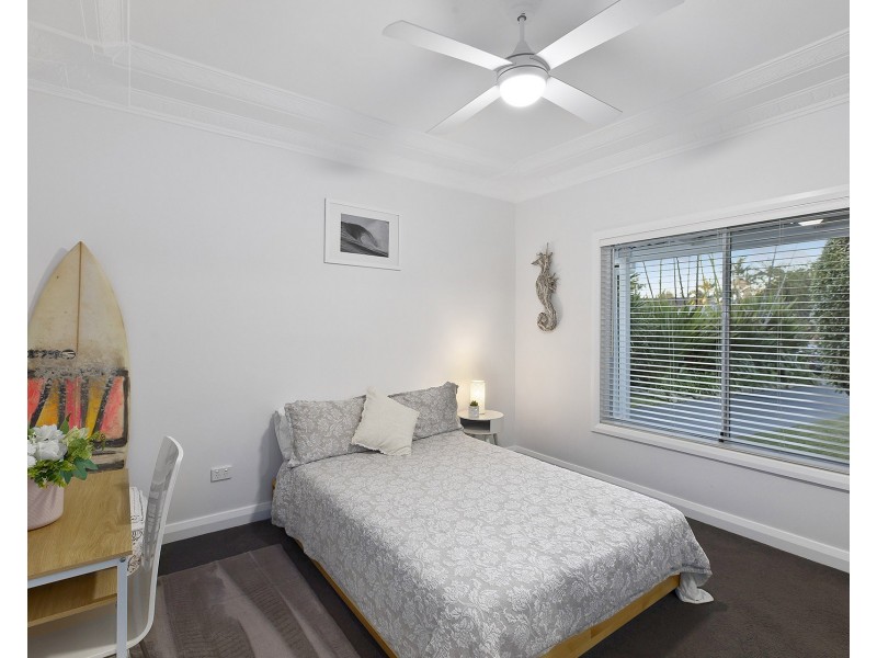 14 Cranbrook Crescent, Killarney Vale NSW 2261