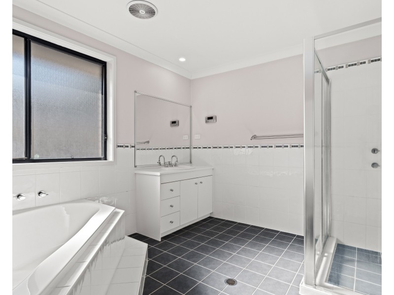 42 Golden Grove Circuit, Terrigal NSW 2260