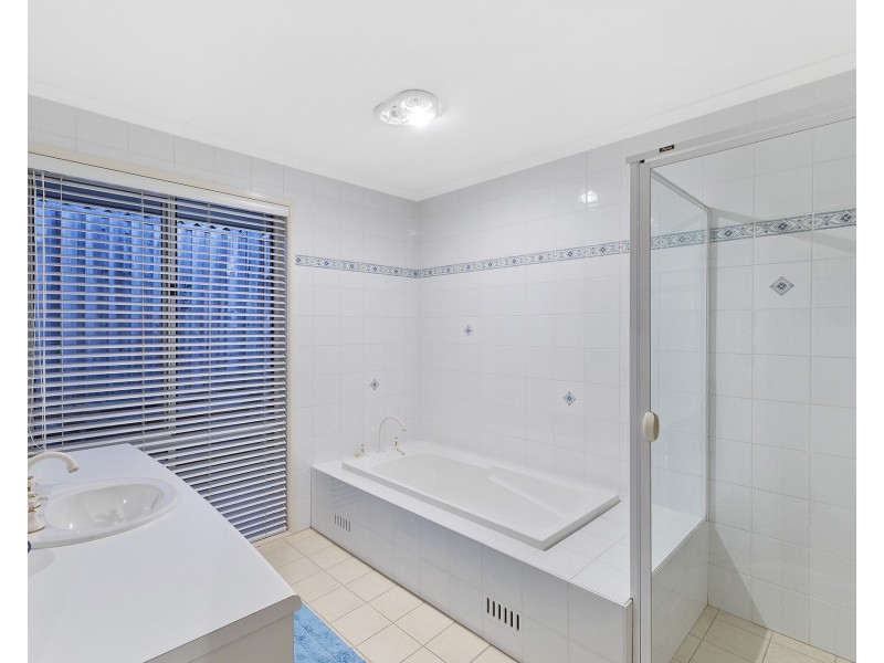 15 Glen Eagles Crescent, Terrigal NSW 2260
