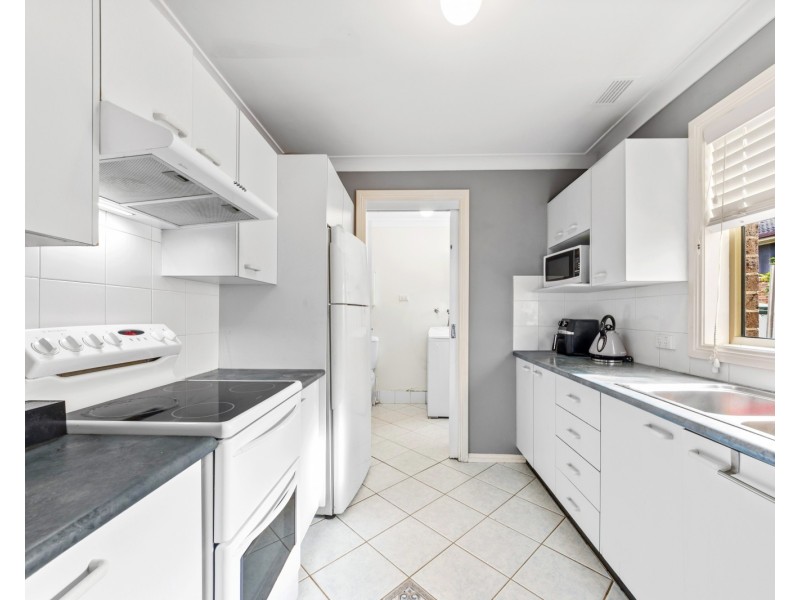 2/24 Melbourne Street, East Gosford NSW 2250