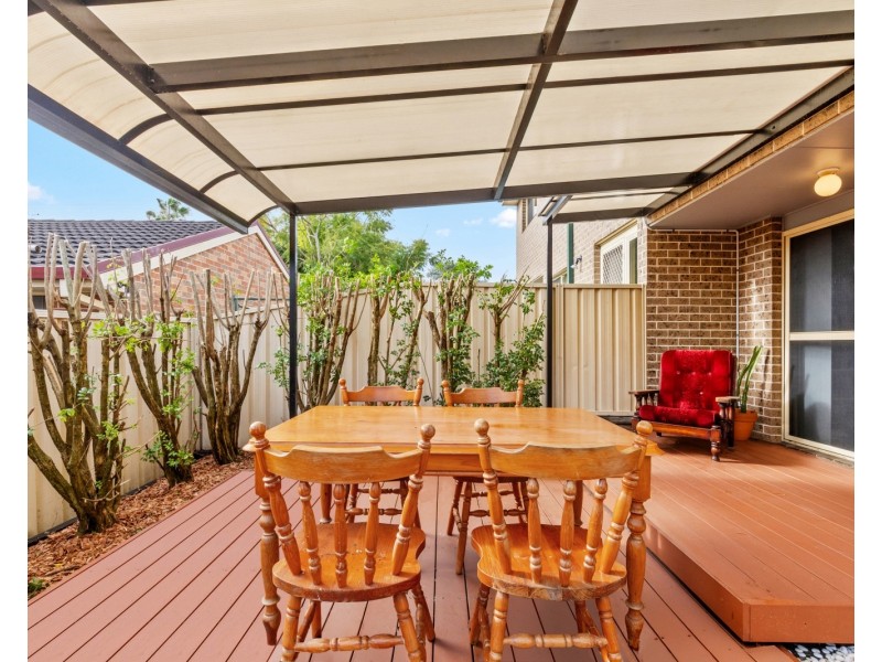 2/24 Melbourne Street, East Gosford NSW 2250