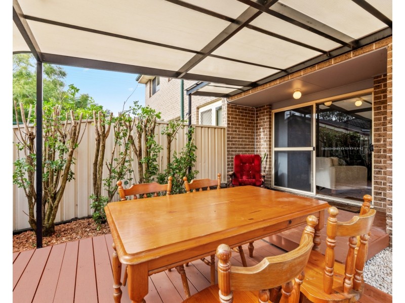 2/24 Melbourne Street, East Gosford NSW 2250