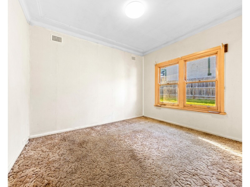 6 Carlson Avenue, Wyoming NSW 2250