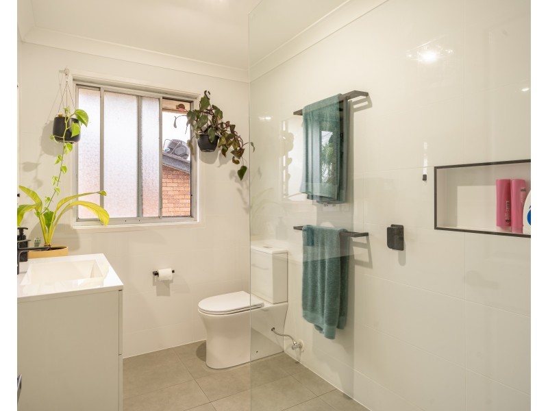 37 Rolfe Street, Kanwal NSW 2259