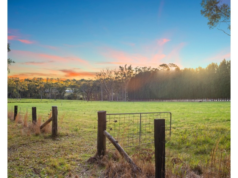 40 Hensons Road, Somersby NSW 2250