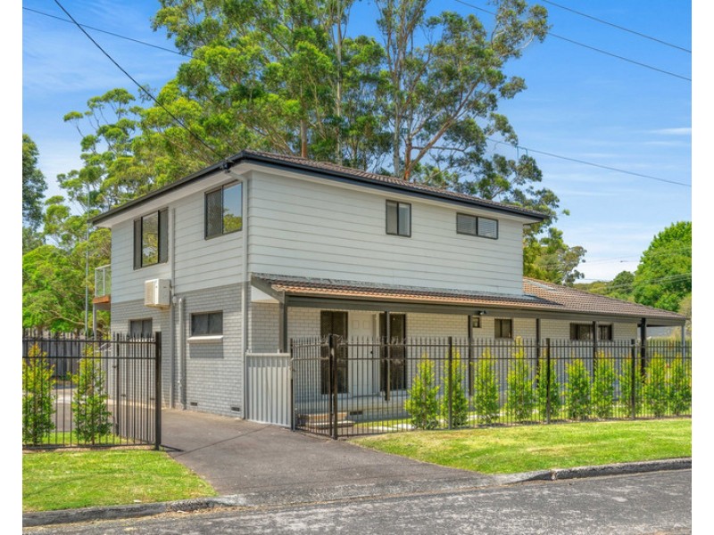 2/30 Renwick Street, Wyoming NSW 2250