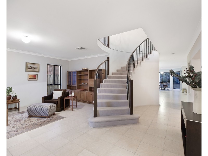 9 Tallowood Crescent, Erina NSW 2250