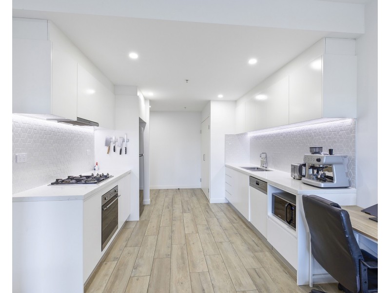 212/25 Mann Street, Gosford NSW 2250