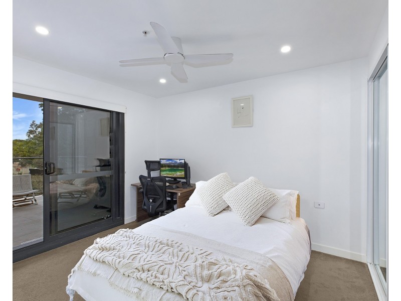 212/25 Mann Street, Gosford NSW 2250