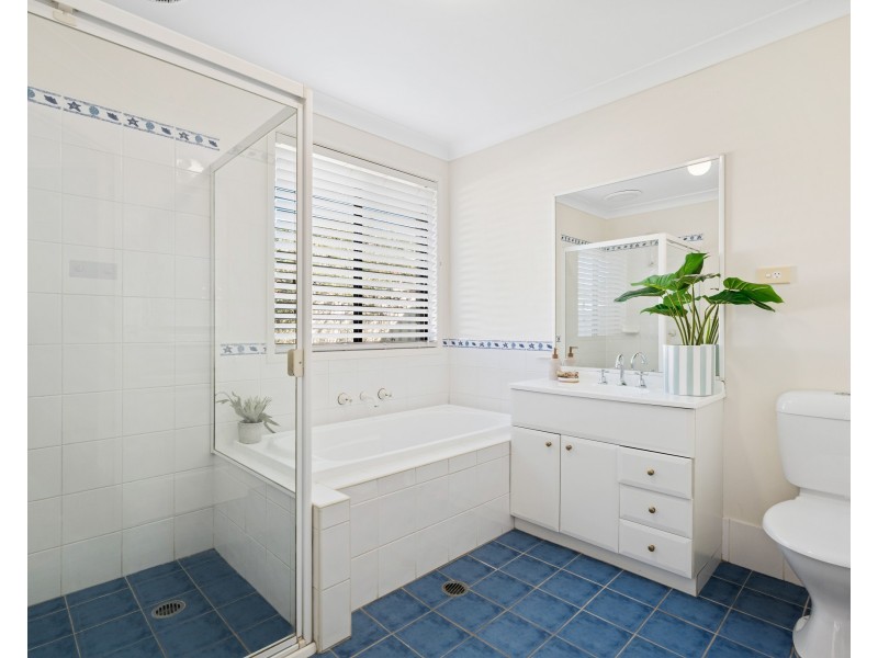 11 Marri Close, Blue Haven NSW 2262