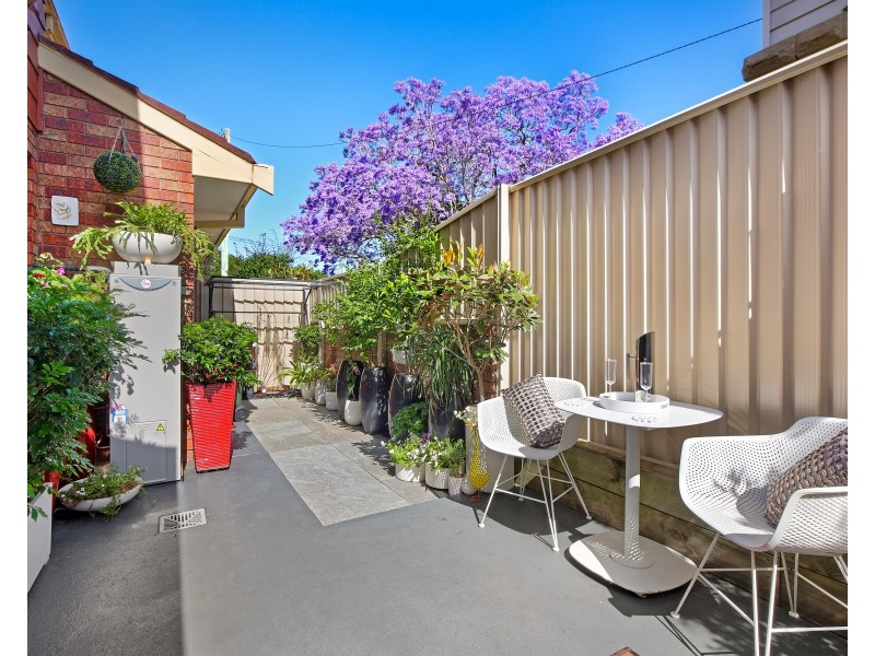 2/506 Pacific Highway, Wyoming NSW 2250