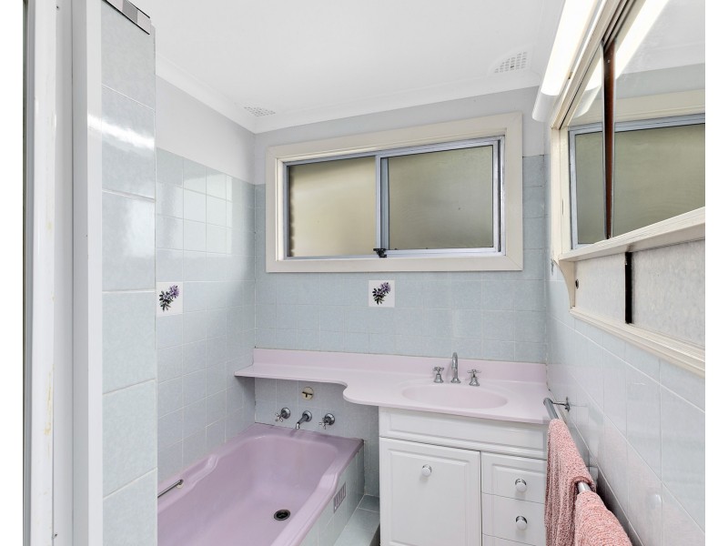 175 Bateau Bay Road, Bateau Bay NSW 2261