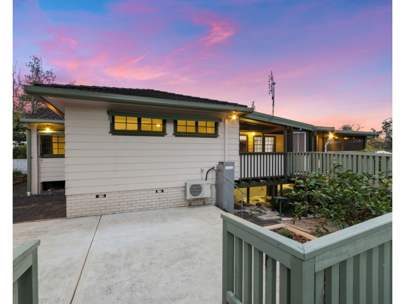 2 Greenoaks Road, Narara NSW 2250