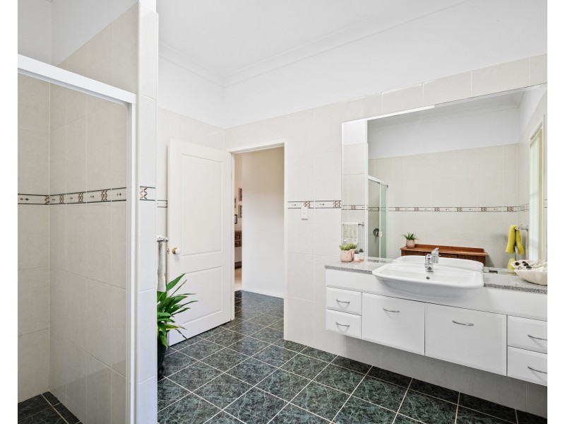 101 Pacific Highway, Mount White NSW 2250